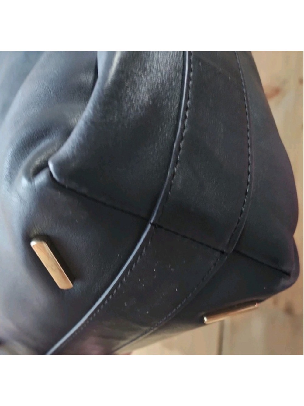 Vince Camuto Josie Hobo Bag Smooth Leather EUC - Picture 5 of 16